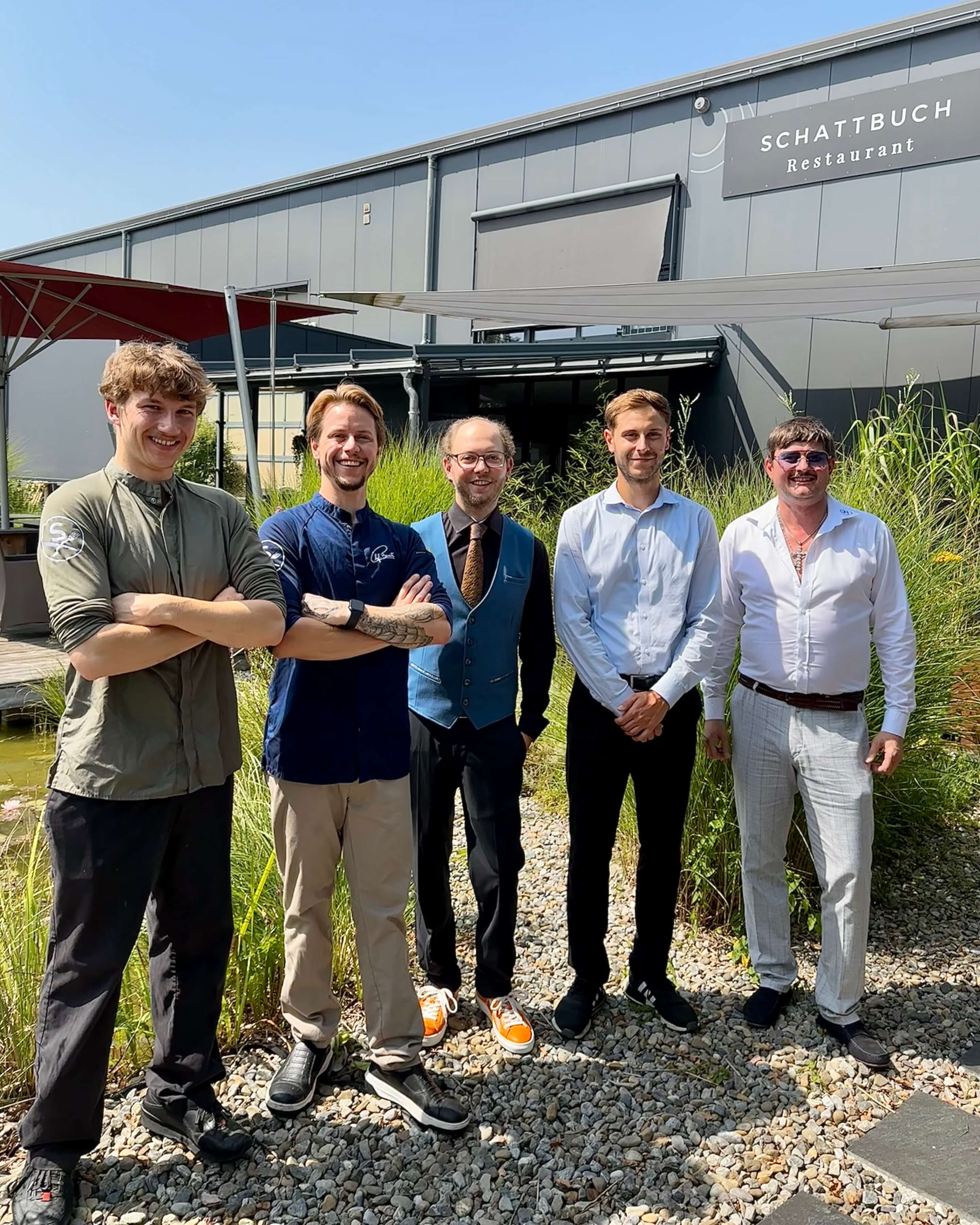 Foto der erfolgreichen Auszubildenden im Abschlussjahrgang 2025